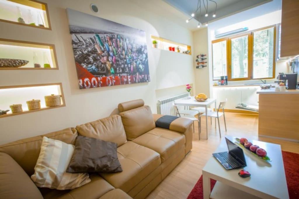 High Tech - Luxurious Apartment Sofia Luaran gambar
