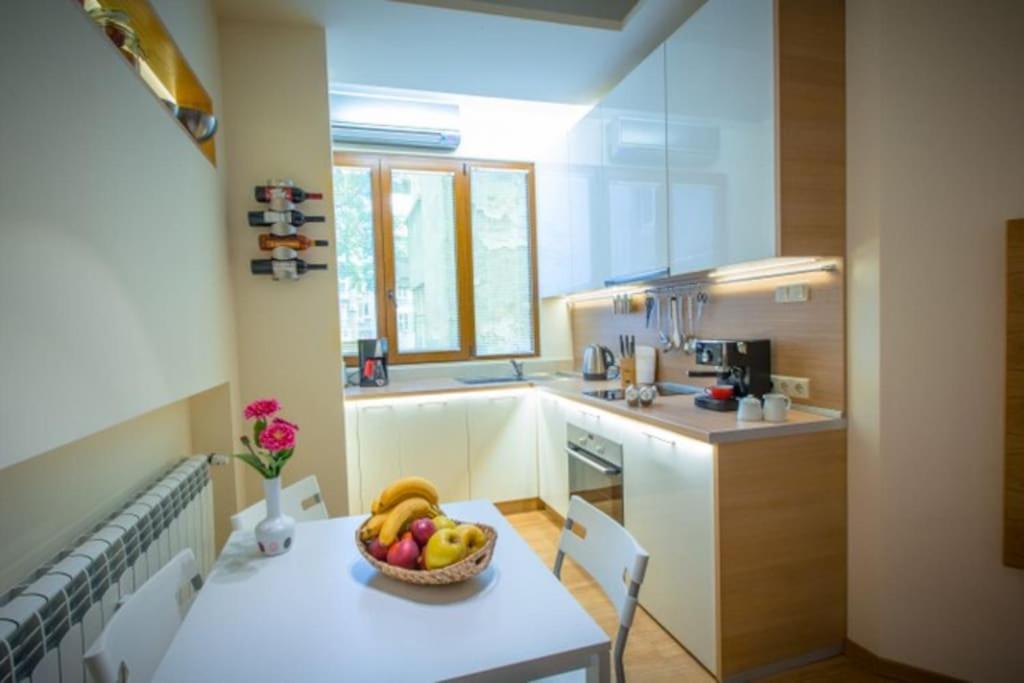 High Tech - Luxurious Apartment Sofia Luaran gambar