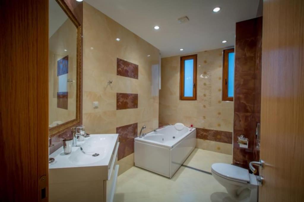 High Tech - Luxurious Apartment Sofia Luaran gambar