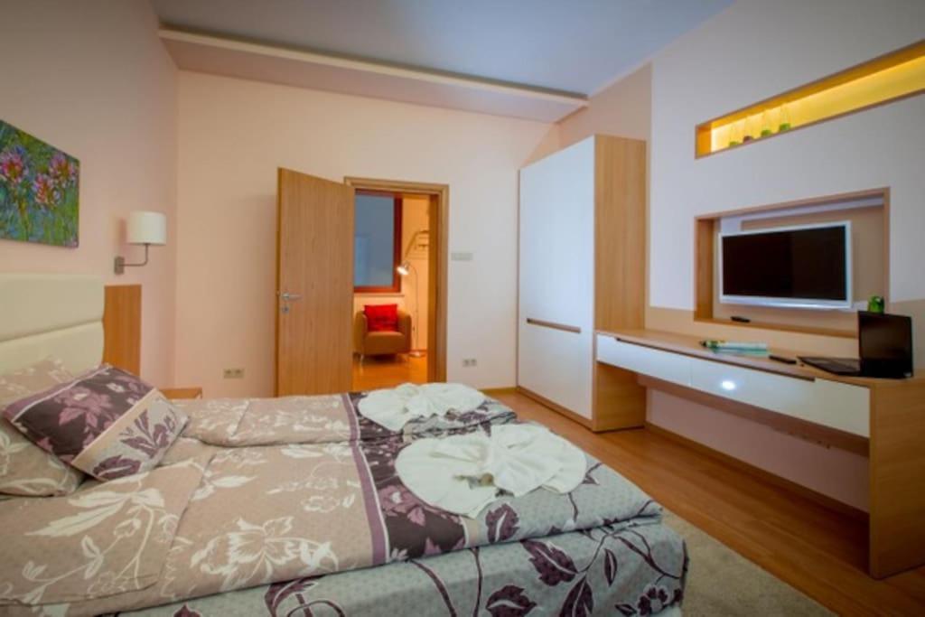 High Tech - Luxurious Apartment Sofia Luaran gambar