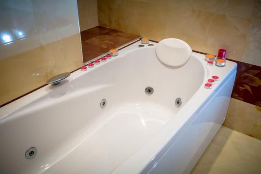 High Tech - Luxurious Apartment Sofia Luaran gambar