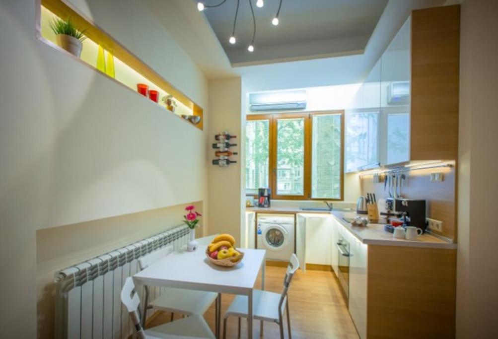 High Tech - Luxurious Apartment Sofia Luaran gambar